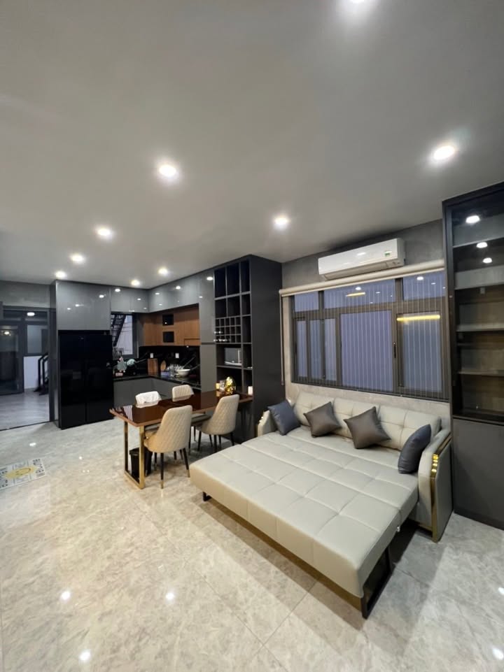 Nhà mặt phố Nguyễn Thái Bình, Tân Bình 72m² giá 23 tỷ - Kinh doanh sầm uất, ô tô vào tận nhà!