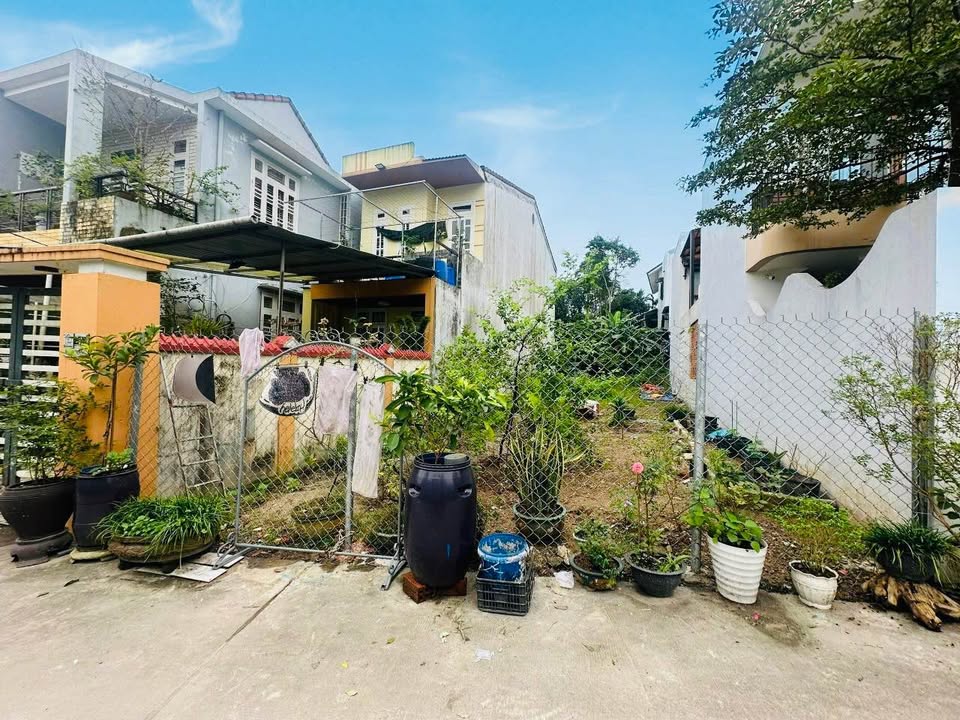 Đất Kiệt Ô Tô 8 Minh Mạng Thủy Xuân 199m² giá 3.6 tỷ - Cơ hội đầu tư sinh lời!