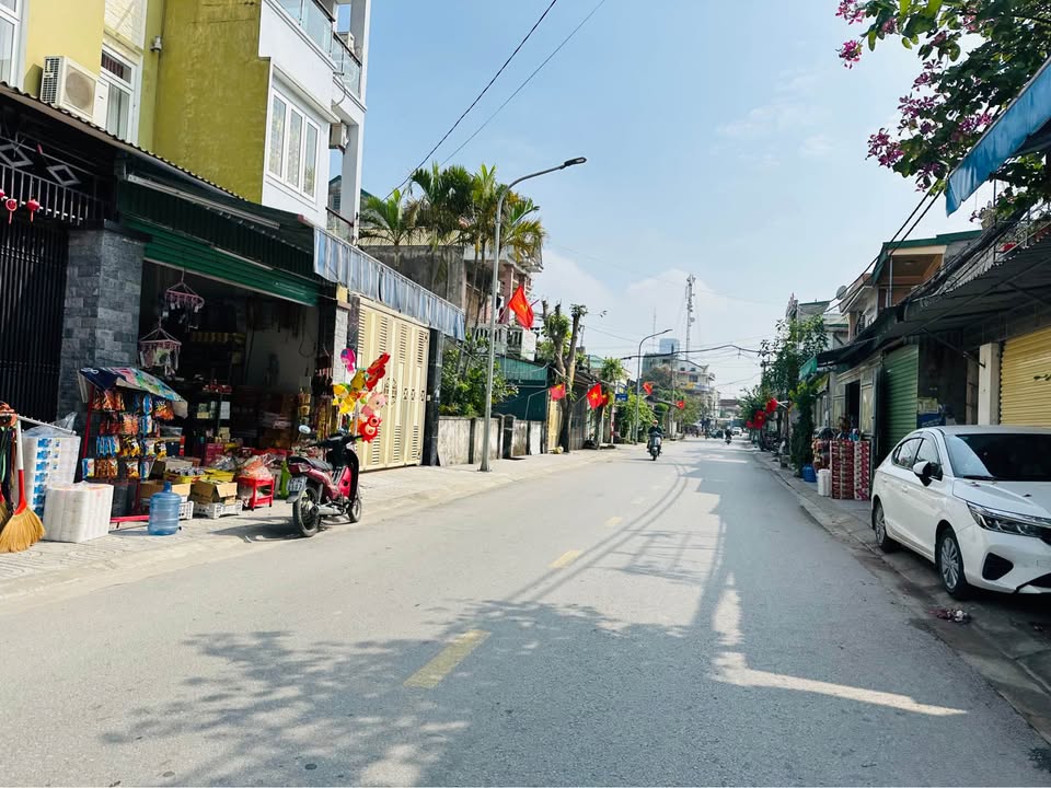 Đất kinh doanh mặt đường Nguyễn Tiềm, Vinh 80.5m² giá 4 tỷ - Cơ hội đầu tư hấp dẫn!