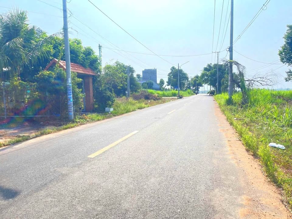 Đất nền mặt tiền Lê Thanh Tông, Thị trấn Đất Đỏ 136m² giá 1.25 tỷ - Cơ hội đầu tư tuyệt vời!