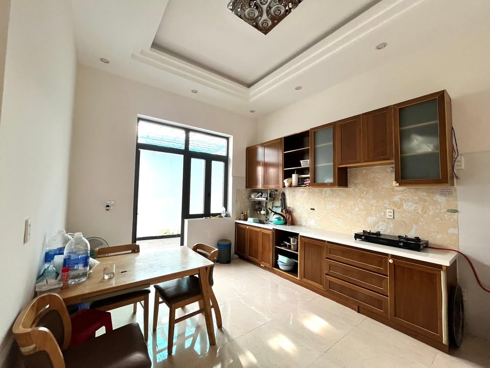 Nhà 1 Trệt 1 Lầu tại Hòa Long - Bà Rịa 100m² giá 3 tỷ - Nhà đẹp chính chủ!