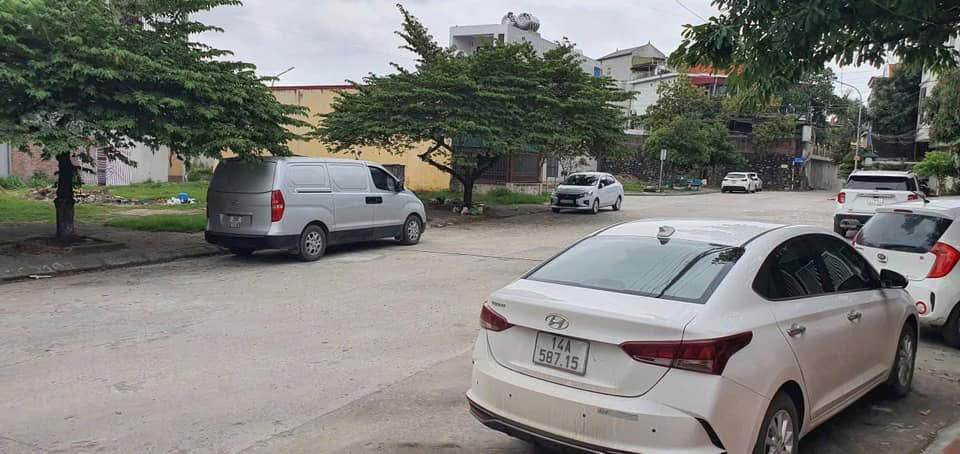 Đất tặng nhà tại Hạ Long 92m² giá 3.95 tỷ - Vị trí đắc địa gần trung tâm!