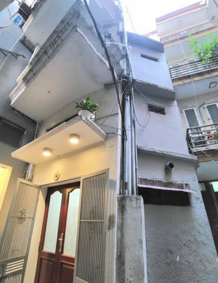 Nhà phố Lò Đúc 25m² giá 5 tỷ - Sổ đỏ chính chủ, thương lượng nhẹ!