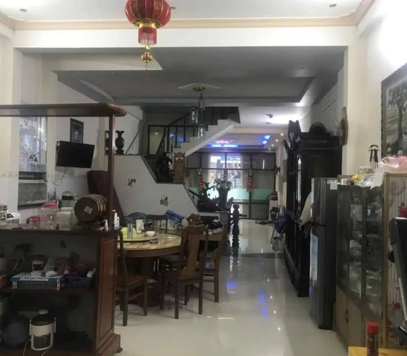 Nhà mặt tiền Diên Hồng Quy Nhơn 100m² giá 13 tỷ - Vị trí đắc địa kinh doanh!