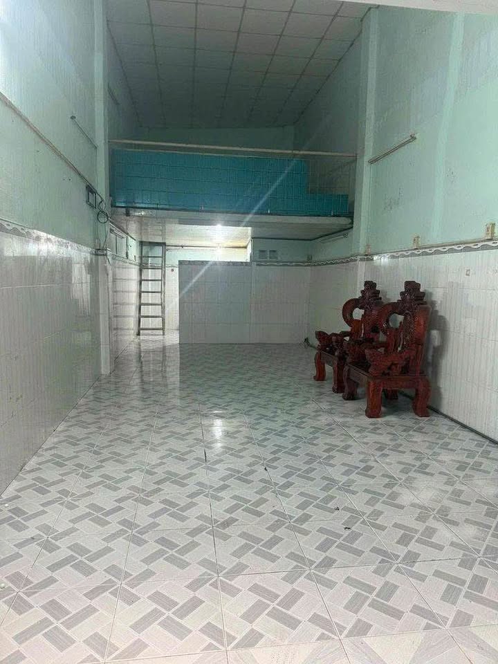 Nhà hẻm Hồng Lạc, Tân Bình 40m² giá 3.95 tỷ - Tiện sửa chữa hoặc xây mới!