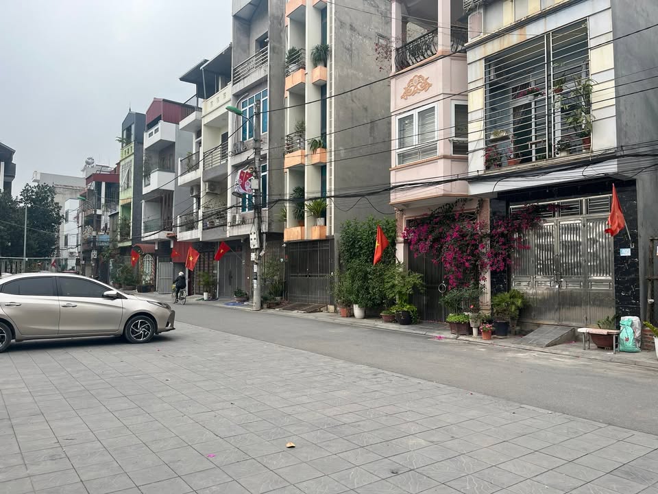 FrontHouse tại Thị trấn Đông Anh 56m² giá 6 tỷ - Khu vực kinh doanh sầm uất!