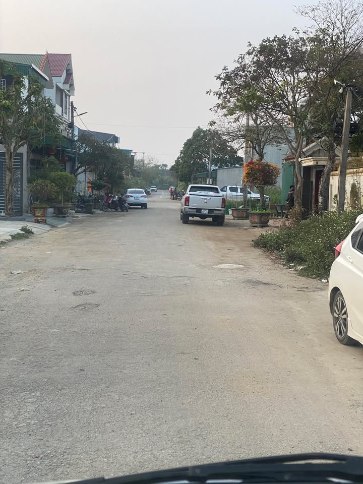 Đất nền Phường Long Anh 100m² giá 1.8 tỷ - Vị trí đắc địa KCN Hoằng Long!