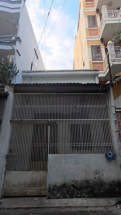 Nhà cấp 4 hẻm xe hơi đường Huỳnh Thiện Lộc, Quận Tân Phú, 46m² - Giá chỉ 5.9 tỷ!