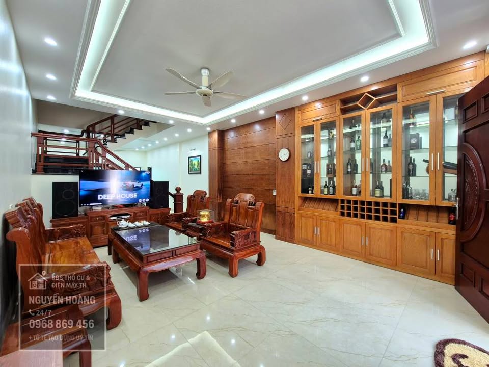 Nhà phố Đông Sơn, Thanh Hóa 120m² giá 6 tỷ - Ô tô vào tận nhà!