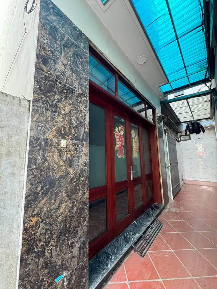 Nhà phố ô góc Ngô Gia Tự, Việt Hưng 56m² giá 8 tỷ - Gần chợ và trường học