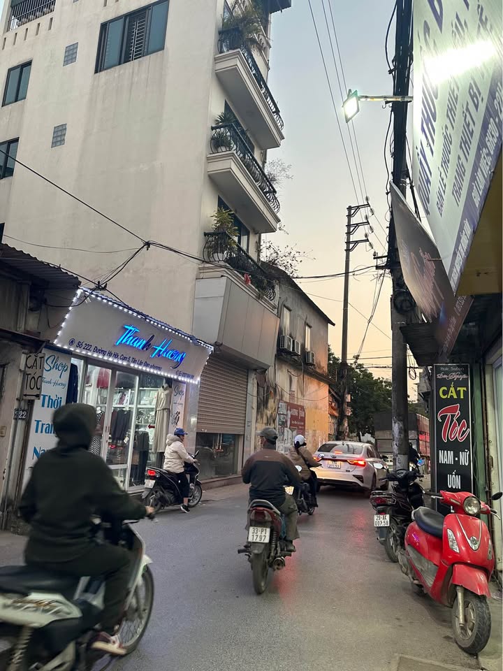 Nhà đẹp Đan Phượng 30.5m² giá 4.9 tỷ - Thiết kế hiện đại, vị trí đắc địa!