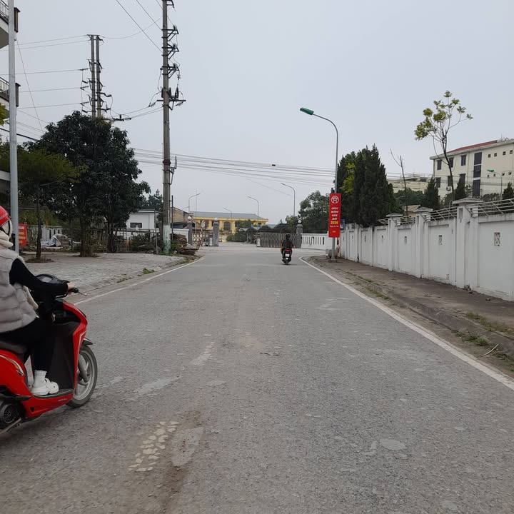 Đất dịch vụ Trạm Trôi 116m² giá 17.4 tỷ - Cơ hội đầu tư sinh lời!