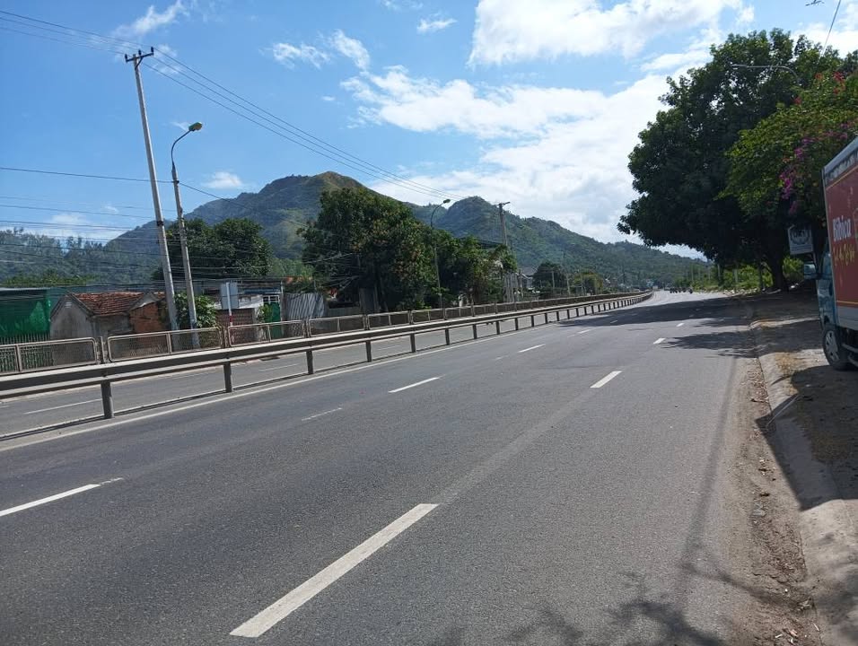 Mặt tiền FrontHouse Quốc lộ 1A Vĩnh Lương 113m² giá 2.825 tỷ - Giao dịch trực tiếp chính chủ!