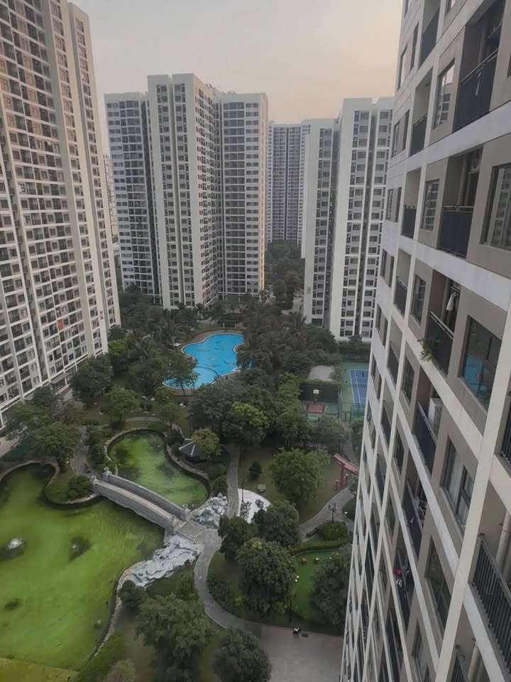 Căn hộ Vinhomes Quận 1 81m² giá 3.73 tỷ - Đón Tết vui vẻ với ưu đãi hấp dẫn!