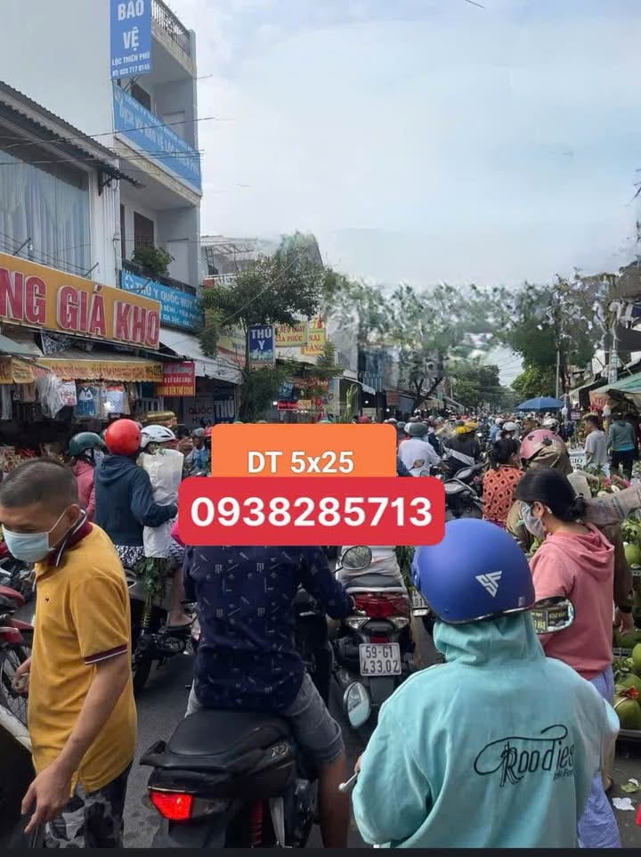 Mặt tiền chợ Giãn Dân Quận 12 - Diện tích 115m² giá 11.9 tỷ - Kinh doanh sầm uất!