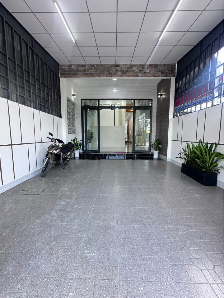 Nhà riêng Quận Tân Phú 142m² giá 1.49 tỷ - Nhà mới 99% chính chủ!