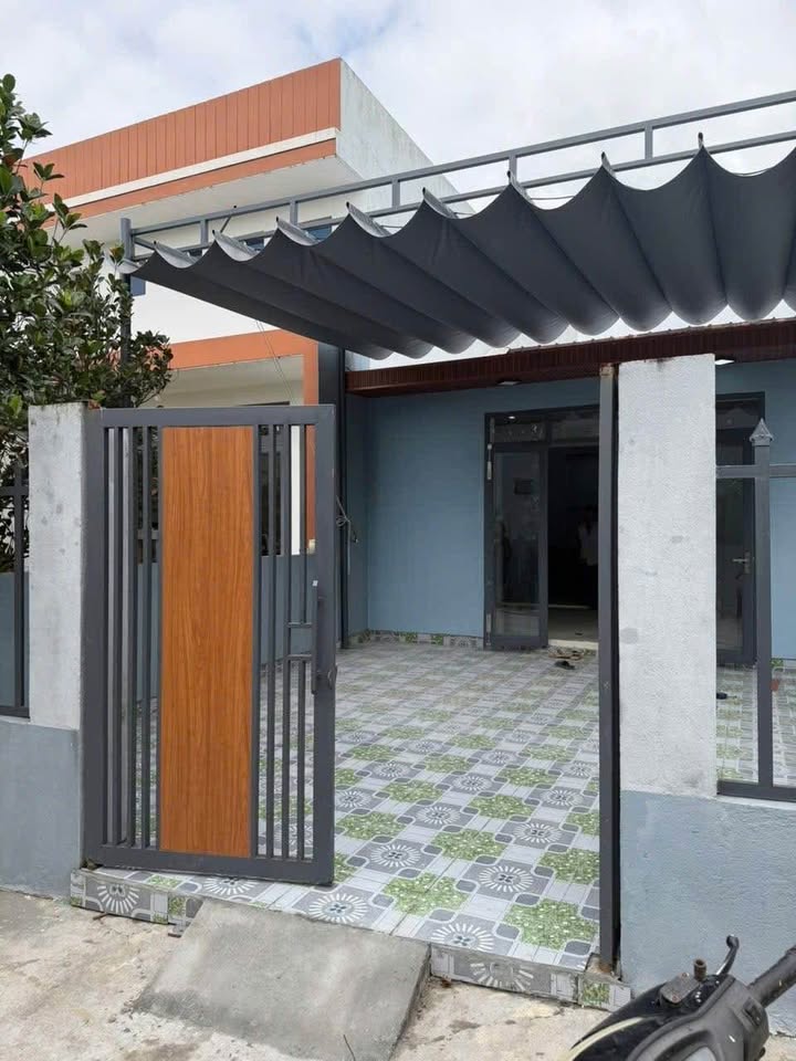 Nhà phố Hòa Xuân, Đà Nẵng 114m² giá 2.99 tỷ - Tiện ích đầy đủ, dân cư hiền hòa!