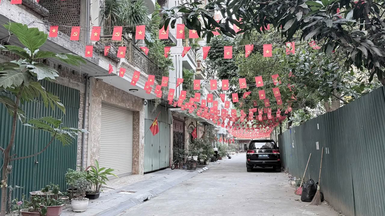 Townhouse Bộ Công An Long Biên 56m² giá 14 tỷ - Sẵn sàng vào ở!