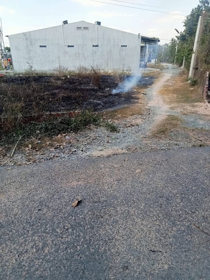 Đất nền mặt tiền nhựa Tân Biên 1000m² giá 180 triệu - Sổ đỏ chính chủ!