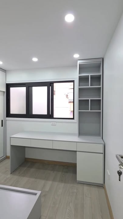 Căn hộ đẹp tại Nguyên Hồng, Đống Đa 80m² giá 4 tỷ - Sổ đỏ chính chủ!