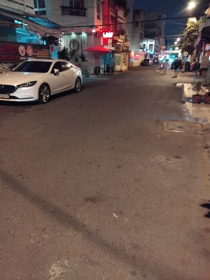 Nhà 4 tầng Nguyễn Thị Minh Khai Quận 3, 45m² giá 12 tỷ - Mặt tiền hẻm nhựa 8m