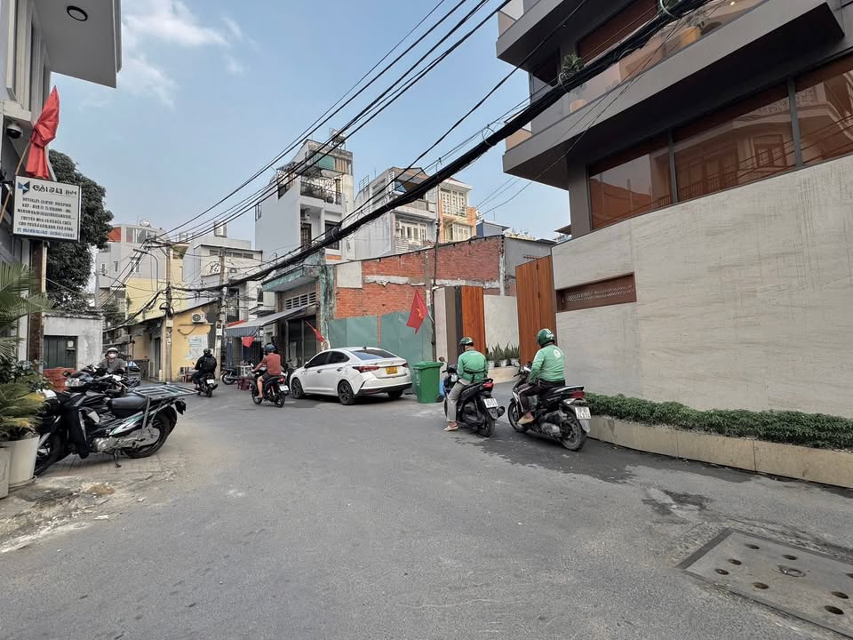 Đất nền Phan Đăng Lưu, Bình Thạnh 130m² giá 18 tỷ - Đầu tư sinh lời ngay!