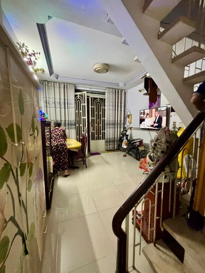 Nhà phố Gò Dầu Tân Phú 32m² giá 4.2 tỷ - Hẻm xe hơi thông thoáng