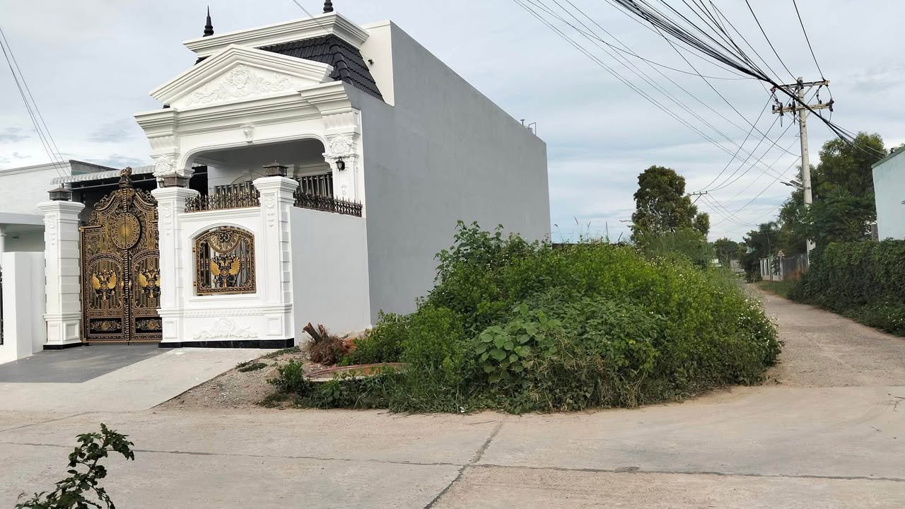 Đất thổ cư đường bê tông Hàm Đức 6, 100m² giá 650 triệu - Đầu tư sinh lợi ngay!