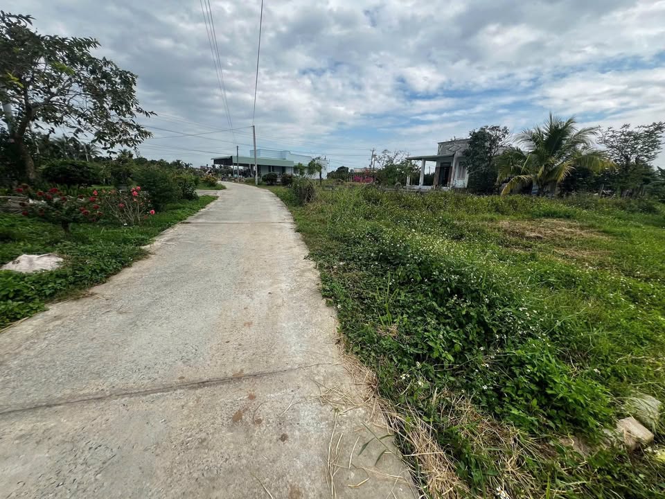 Đất thổ cư mặt tiền bê tông Thôn Phú Điền 100m² giá 500 triệu - Cơ hội đầu tư tuyệt vời!