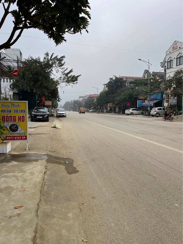 Nhà 2 tầng khu 4 Thị trấn Lam Sơn 103m² - Vị trí kinh doanh sầm uất!