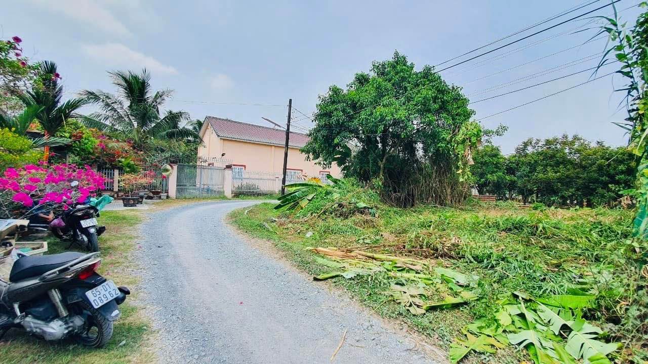 Đất nền thổ cư quận Bình Thủy 152m² giá 1.9 tỷ - Đường lớn ô tô ra vào thoải mái!