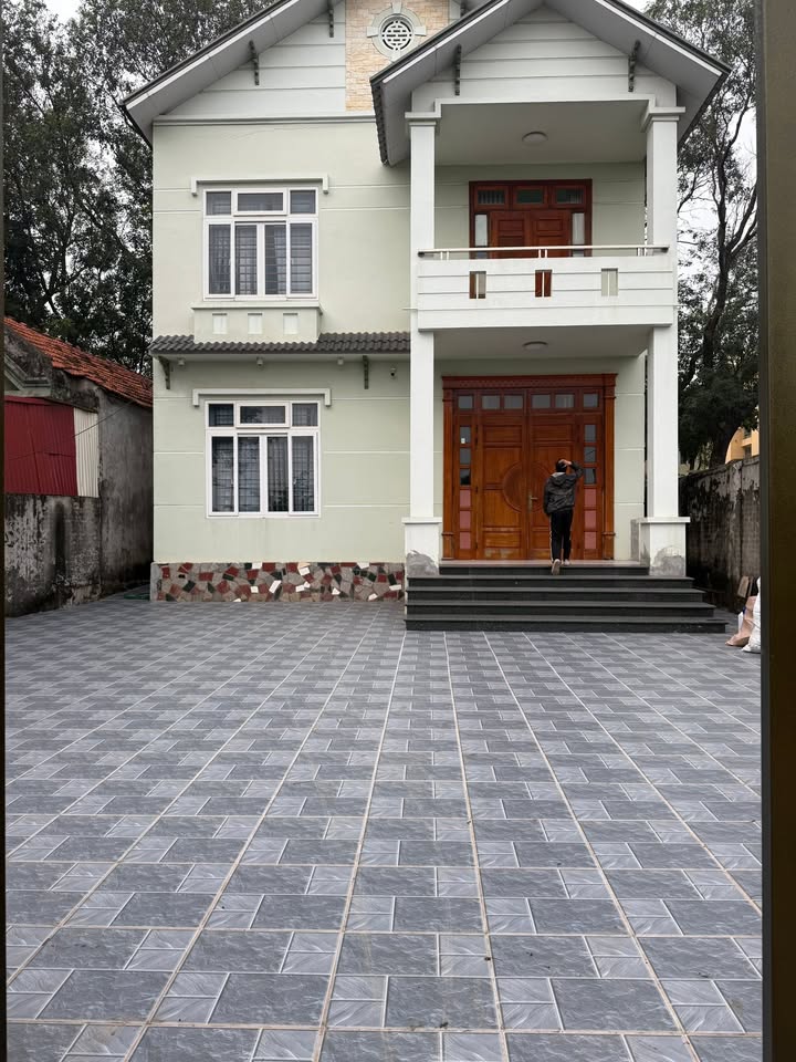 Nhà cho thuê 2 tầng tại Vĩnh Yên 5 phòng ngủ giá 6 triệu - Không thể bỏ lỡ!