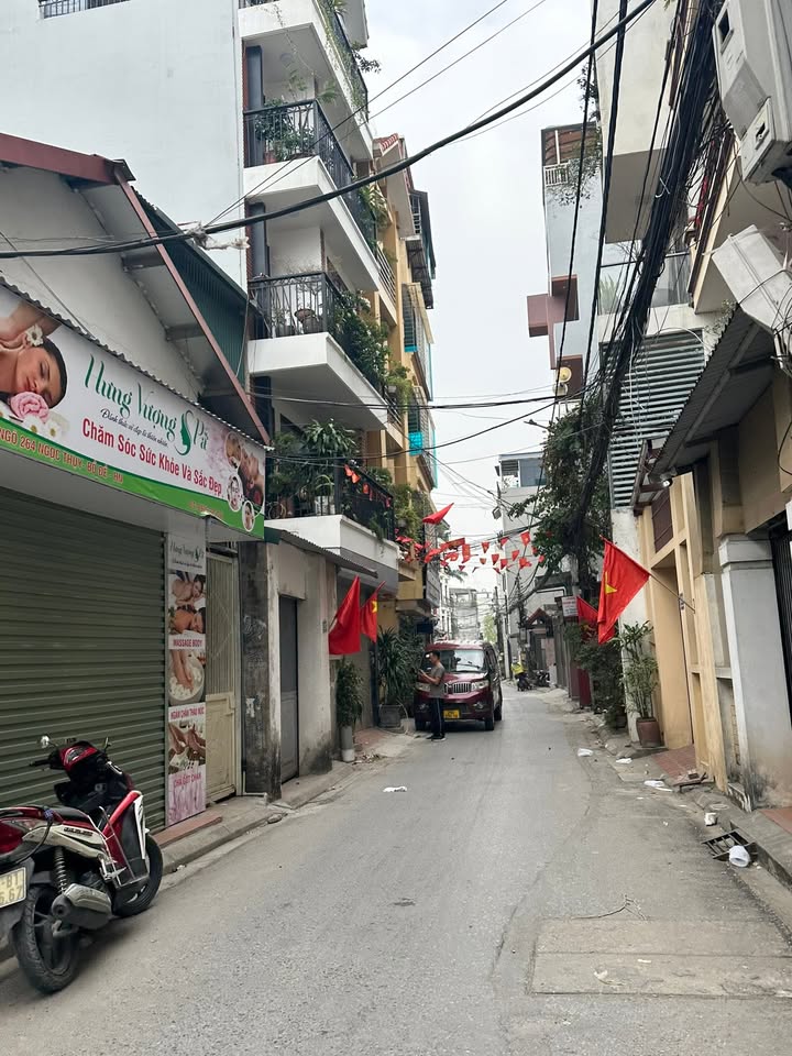 Nhà riêng Lâm Du, Long Biên 36m² giá 8 tỷ - Thiết kế đẹp, sẵn sàng giao dịch!