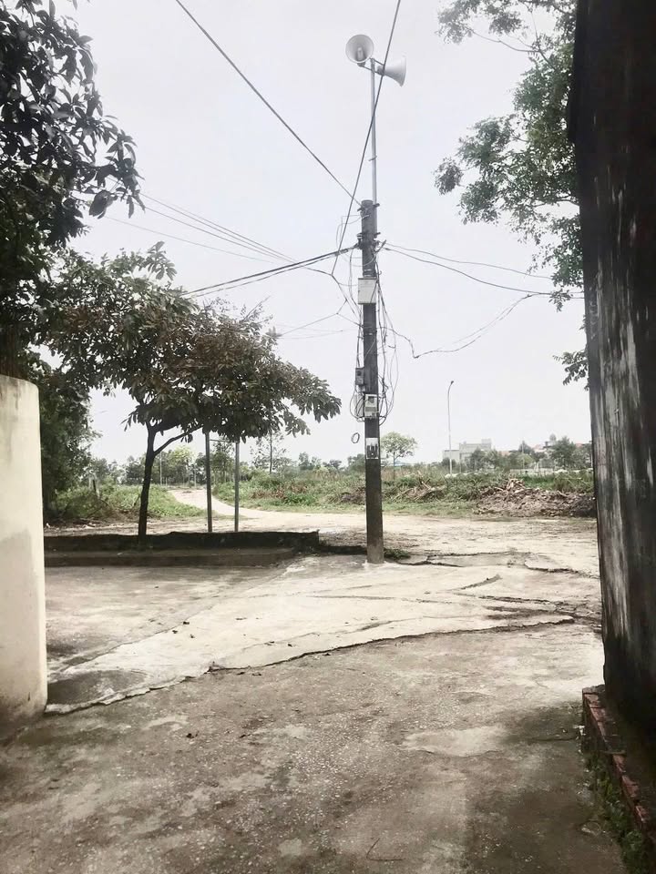 Nhà C4 Xã Lưu Vệ 100m² giá 1.47 tỷ - Vị trí đắc địa, tiện ích đầy đủ!