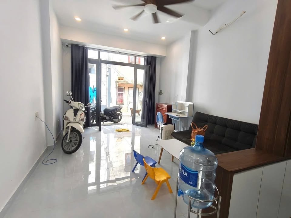 Nhà hẻm xe hơi Trần Thị Điệu, Phước Long A, 52m² giá 5.38 tỷ - Sẵn sàng vào ở!