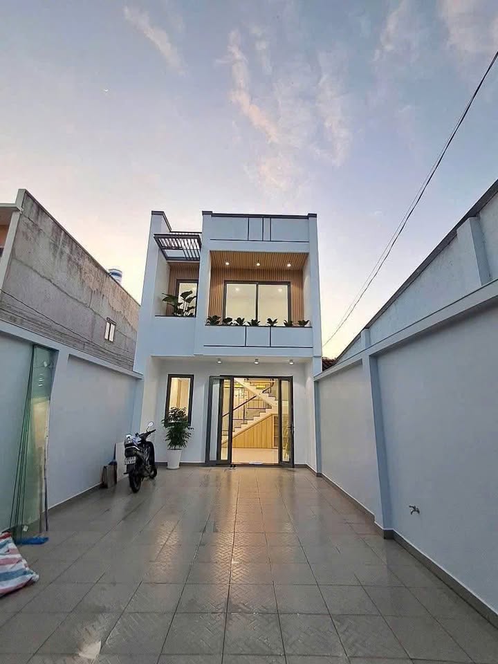 Nhà 3 tầng tại Bửu Long 100m² giá 2.05 tỷ - Chính chủ thương lượng!