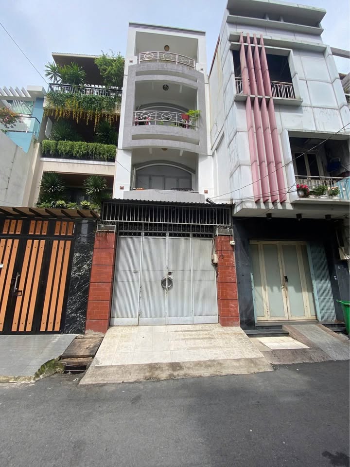 Nhà phố 4 tầng Cư Xá Lê Đại Hành, Quận 11, 95m² - Đầu tư sinh lời 35 triệu/tháng!