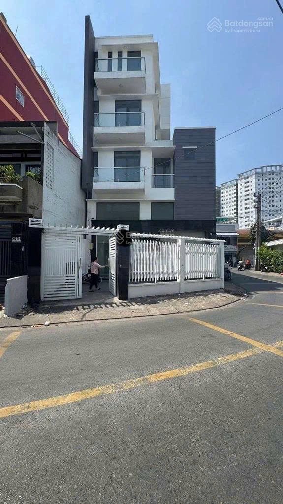 Bán nhà góc 2 mặt tiền 147A Trịnh Đình Trọng, Tân Phú, 133m² - Cơ hội đầu tư sinh lời!