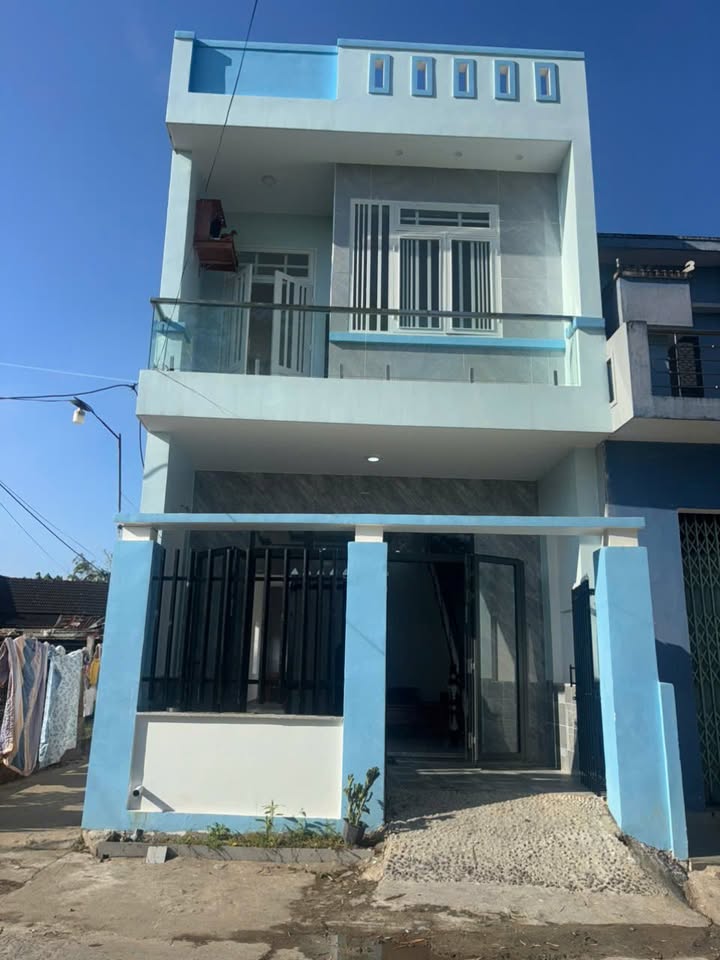 Nhà 2 tầng Quan Châu, Hòa Xuân 102m² giá 3.6 tỷ - Chính chủ bán gấp!