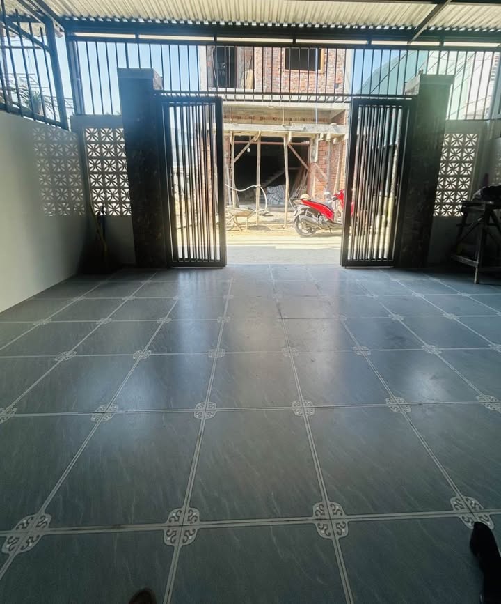 Nhà 2 tầng tại Quận Cẩm Lệ 100m² giá 4.65 tỷ - Full nội thất, xách vali vào ở ngay!