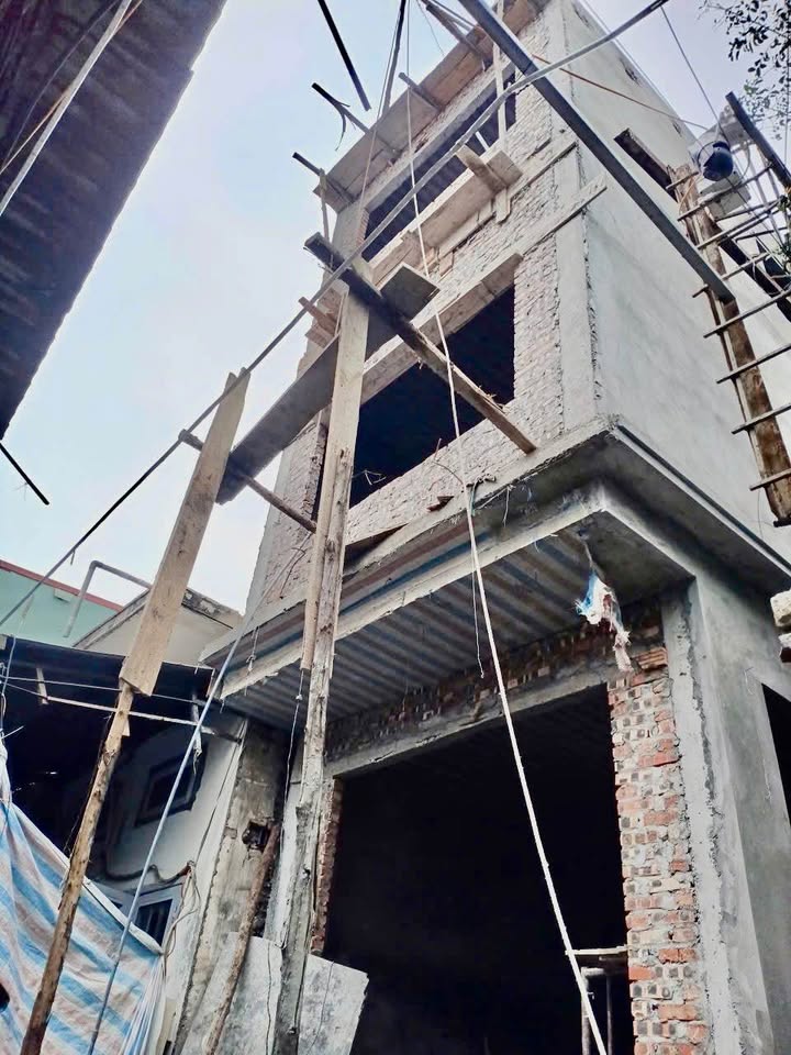 Nhà 3 tầng Đình Đông 60m² giá 3.1 tỷ - Chính chủ, sẵn sàng vào ở!