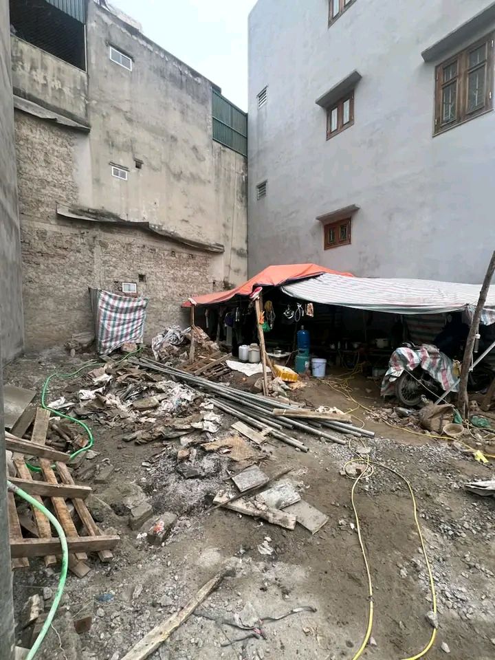 Đất nền Tây Mỗ, Nam Từ Liêm 82m² giá 10.6 tỷ - Mặt tiền 4.2m, ô tô đỗ cửa!