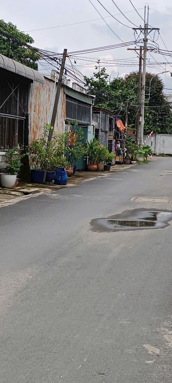 Dãy Trọ Ấp 12, Xã Tân Thạnh Đông 105m² giá 3.2 tỷ - Đầu tư sinh lời ngay!