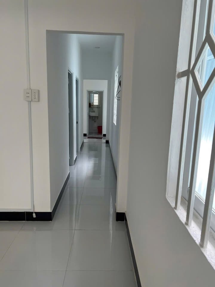 Nhà riêng Ấp 8, Xã Tân Thạnh Đông 85m² giá 1.1 tỷ - Mới đẹp, gần chợ!