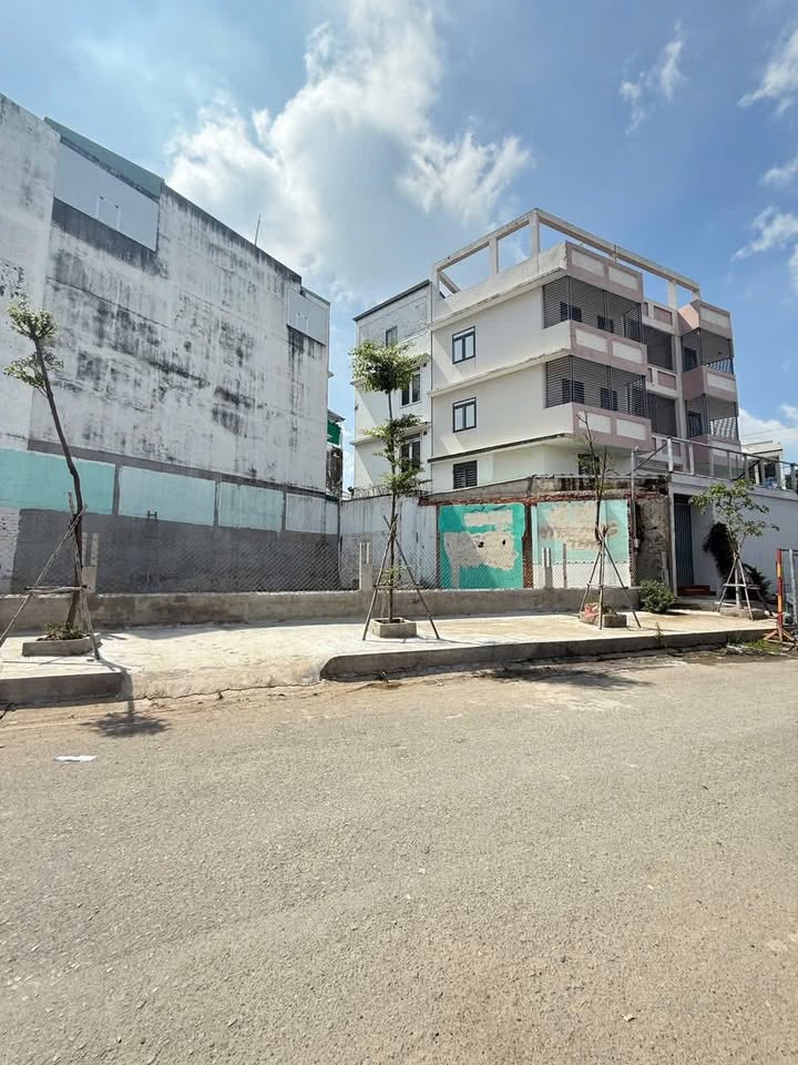 Bán góc 2 mặt tiền chợ Nam Long, Thạnh Lộc, Q12, 162m² - Đầu tư sinh lời!