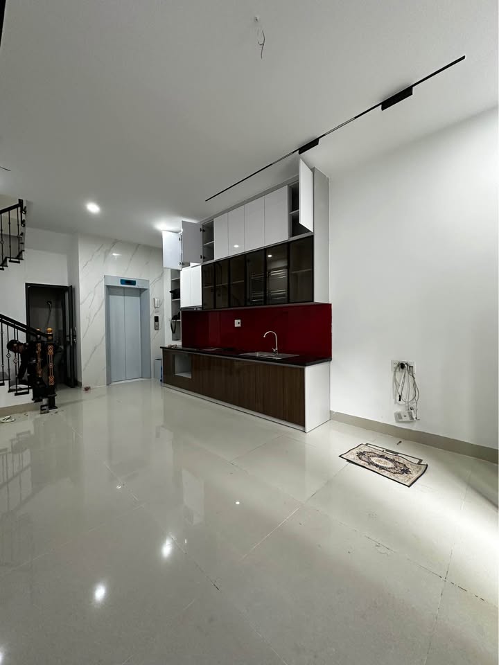 Townhouse 36m² Đê Trần Khát Chân giá 12 tỷ - Sẵn sàng vào ở ngay!