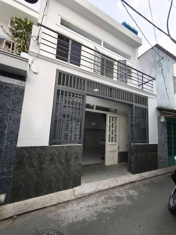 Nhà 2 tầng Thới An 35m² giá 3.2 tỷ - Ô tô vào tận nhà!