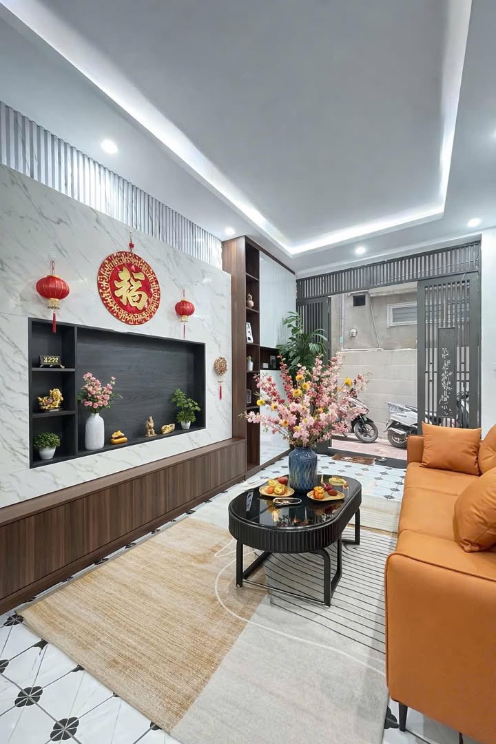 Nhà 5 tầng Ngoại Giao Đoàn 35m² giá 9 tỷ - Chính chủ bán gấp!