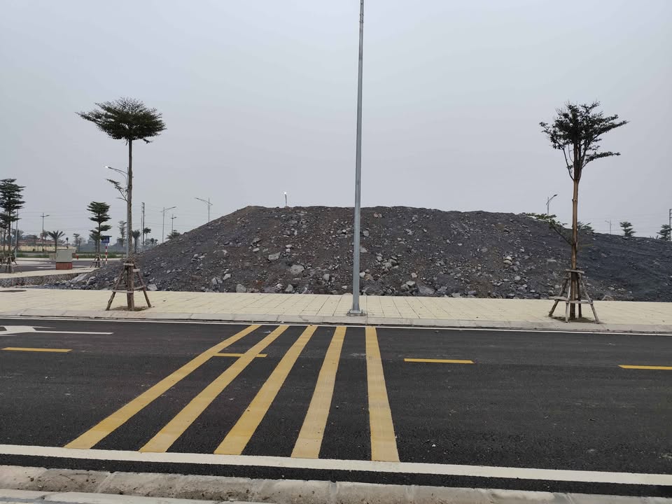 Đất nền KĐT Quế Hướng Bắc Lý 118.6m² giá 34.5 tỷ - Khu vực phát triển mạnh mẽ!