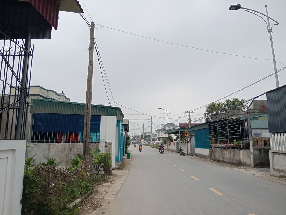 Nhà cấp 4 + 270m² đất thổ cư tại Xã Hải Nhân, Thị xã Nghi Sơn - Tiện nghi đầy đủ!